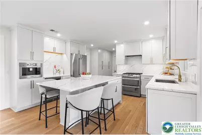 7496 Skytop Court, Lowhill Township, PA 18069 - Photo 9