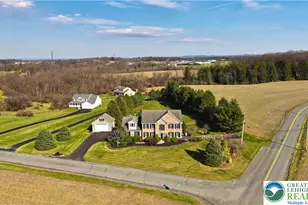 7496 Skytop Ct, Lowhill Township, PA 18069 - Photo 61