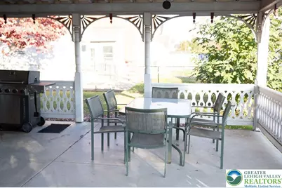 254 W Nesquehoning Street, Easton, PA 18042 - Photo 5