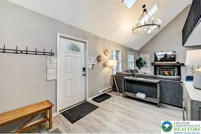 19 Uffleman Lane, Penn Forrest, PA 18210 - Photo 5