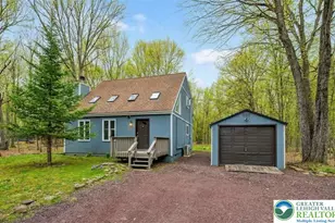 19 Uffleman Ln, Penn Forrest, PA 18210 - Photo 1