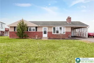 646 Apple Blossom Rd, Forks Twp, PA 18040 - Photo 1