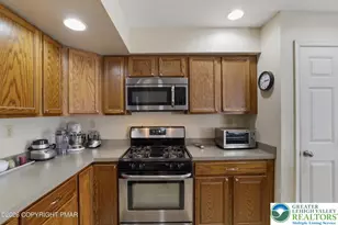 7235 Blushingwood Grove, Stroud Twp, PA 18301 - Photo 17