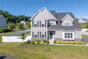 70 Kate Ct, Williams Township, PA 18042 - Photo 3