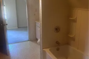 146 W Broad St, Bethlehem City, PA 18018 - Photo 5