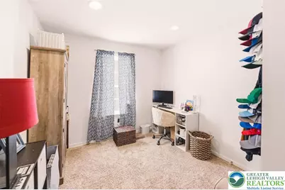 312 Central Park Avenue, Bethlehem City, PA 18018 - Photo 9