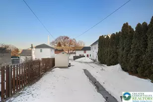 193 S 4th St, Lehighton, PA 18235 - Photo 25