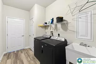 5471 Traditions Dr, Upper Saucon Township, PA 18036 - Photo 9