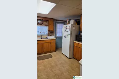 229 N Peach Street, Allentown City, PA 18102 - Photo 5