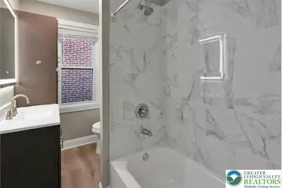 2020 Washington Boulevard, Wilson, PA 18042 - Photo 7