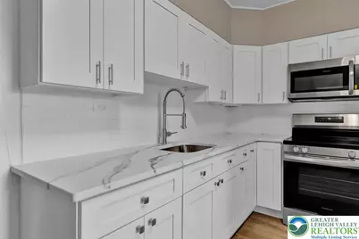 2020 Washington Boulevard, Wilson, PA 18042 - Photo 5