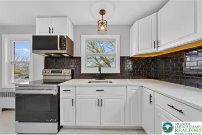 714 Fernwood Street, Bethlehem, PA 18018 - Photo 13