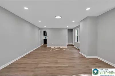 416 W Mountain Avenue, Pen Argyl, PA 18072 - Photo 15