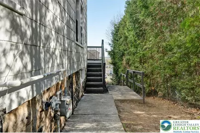 416 W Mountain Avenue, Pen Argyl, PA 18072 - Photo 23