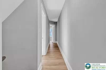 416 W Mountain Avenue, Pen Argyl, PA 18072 - Photo 11