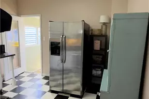 832 Bushkill St, Easton, PA 18042 - Photo 5