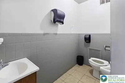 198 Main Street, Emmaus Boro, PA 18049 - Photo 27