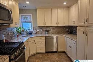 189 W Berger St, Emmaus Boro, PA 18049 - Photo 5