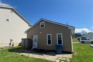 22 Newport Ave, Northampton Township, PA 18067 - Photo 3