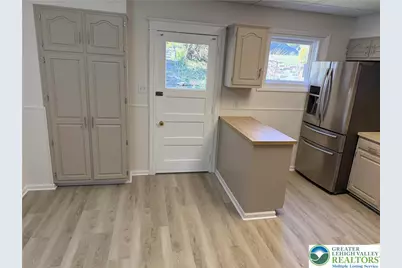 1129 Russell Avenue, Fountain Hill Boro, PA 18015 - Photo 7