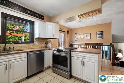 1029 Hawthorn Road, Salisbury Township, PA 18103 - Photo 5