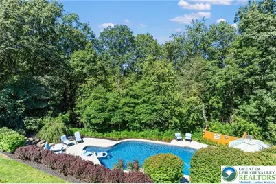 5615 Kernsville Road, North Whitehall Township, PA 18069 - Photo 5