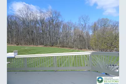 735 Stone Hill Drive, Lehigh Township, PA 18088 - Photo 5