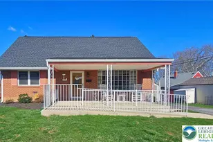 875 Poplar Rd, Hellertown Boro, PA 18055 - Photo 1