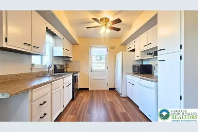 875 Poplar Road, Hellertown Boro, PA 18055 - Photo 13