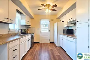 875 Poplar Rd, Hellertown Boro, PA 18055 - Photo 13