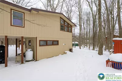 250 White Pine Drive, Tobyhanna Twp, PA 18071 - Photo 9