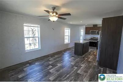 20 Court Street, Franklin Twp, PA 18235 - Photo 7