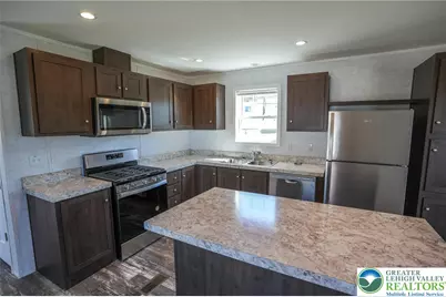 20 Court Street, Franklin Twp, PA 18235 - Photo 13