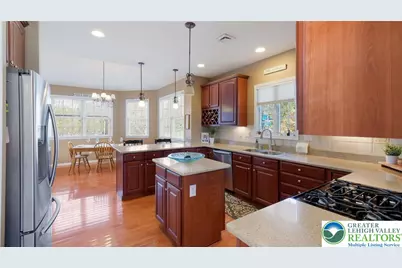 3423 Courtney, Upper Saucon Township, PA 18034 - Photo 5