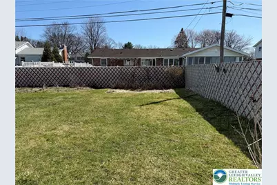 1556 Bayberry Lane, Bethlehem City, PA 18018 - Photo 3