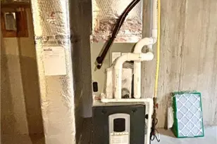 5517 Tanglewood Ln, Lower Macungie Township, PA 18106 - Photo 21