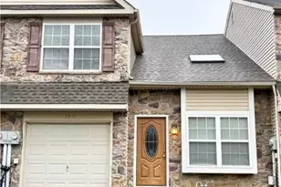 5517 Tanglewood Ln, Lower Macungie Township, PA 18106 - Photo 1