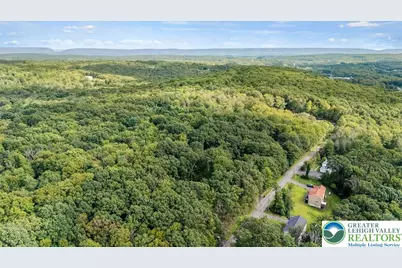 141 Lookout Court, Pocono Twp, PA 18332 - Photo 33