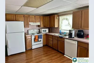 214 S Walnut Street, Slatington Boro, PA 18080 - Photo 9