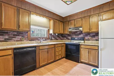 3875 Wellington Drive, Bethlehem Township, PA 18020 - Photo 11