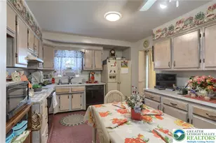 81 Locust Ave, Hershey, PA 17033 - Photo 9