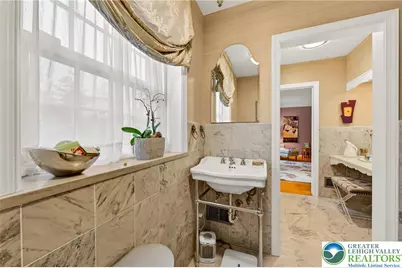 2011 Sycamore Street, Bethlehem City, PA 18017 - Photo 41