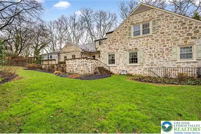 2011 Sycamore Street, Bethlehem City, PA 18017 - Photo 93