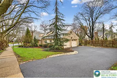 2011 Sycamore Street, Bethlehem City, PA 18017 - Photo 5