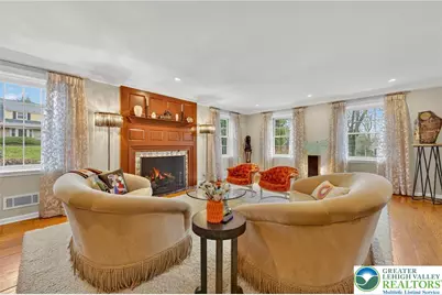 2011 Sycamore Street, Bethlehem City, PA 18017 - Photo 15