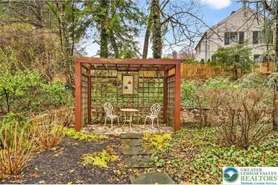 2011 Sycamore Street, Bethlehem City, PA 18017 - Photo 91