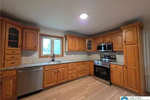 1645 Mark Twain Cir, Hanover Twp, PA 18017 - Photo 11