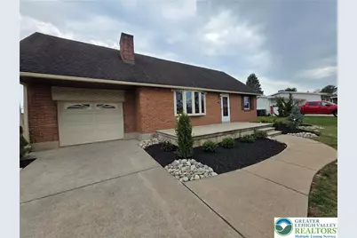 1645 Mark Twain Circle, Hanover Twp, PA 18017 - Photo 3