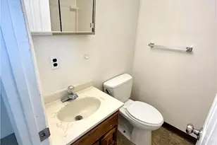 4 Belvidere St, Nazareth, PA 18064 - Photo 5