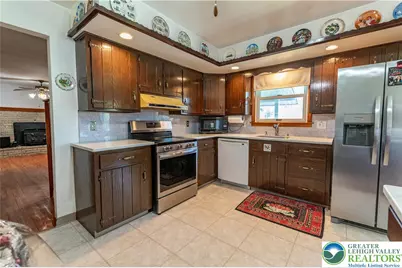 4441 Nicholas Street, Bethlehem Township, PA 18045 - Photo 11